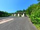 緑豊かなエントランス風景