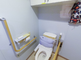 介護施設の清潔なトイレ設備
