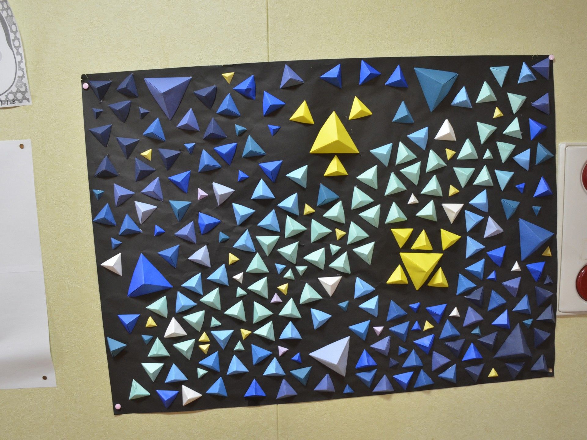 色とりどりの折り紙アート