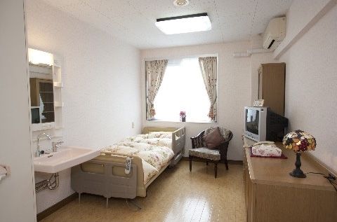 ハートフル稲毛の居室。プライベートが尊重された居室空間になっている。