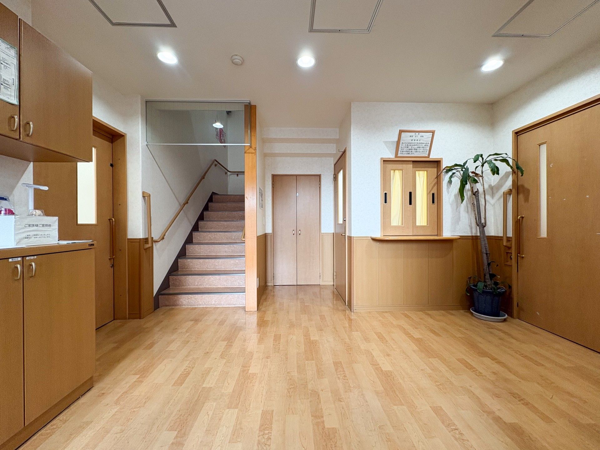 階段と廊下のある空間