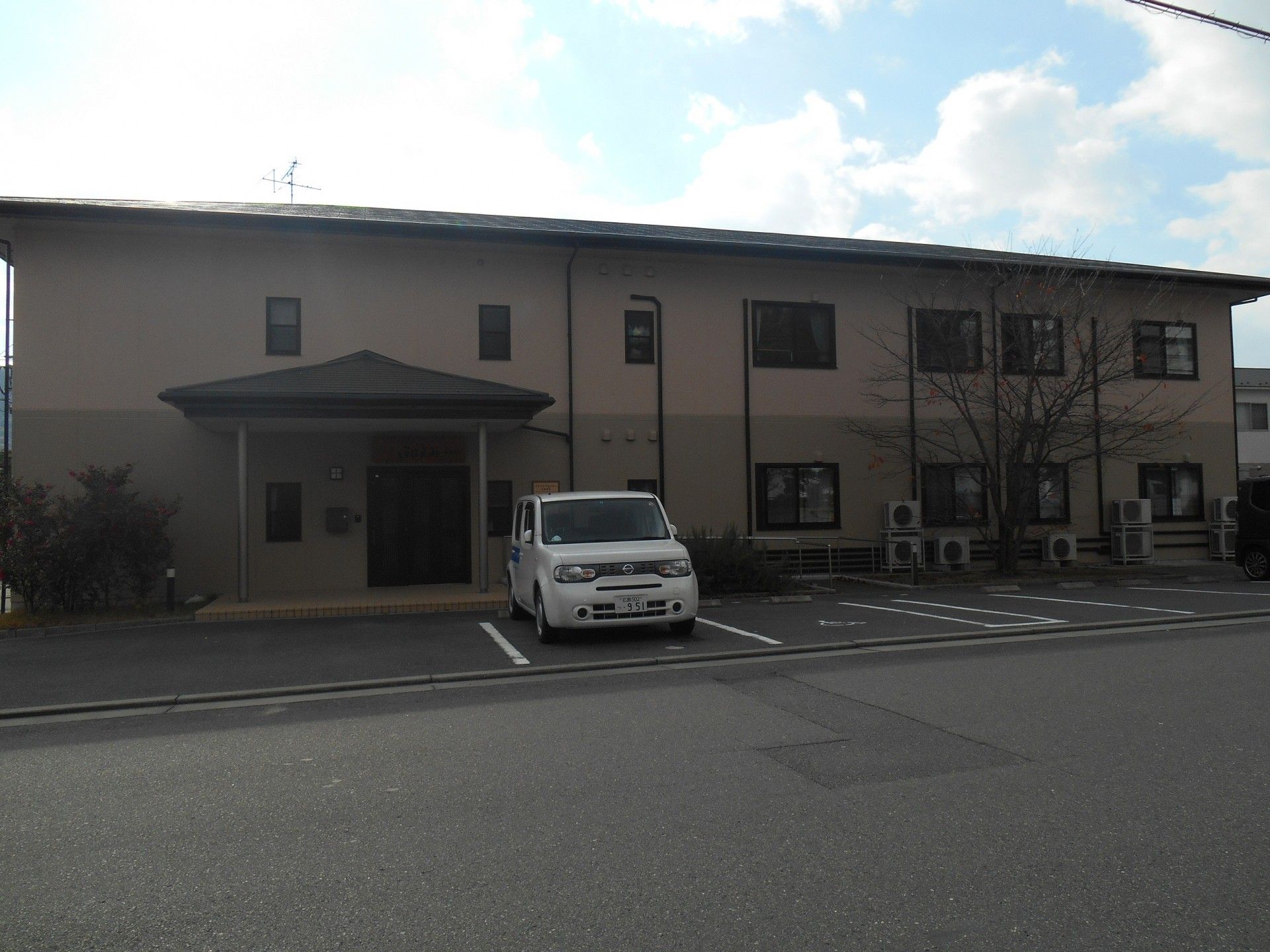 ゆったりとした玄関の施設