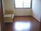 明るい個室の一角