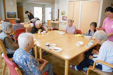 共有ダイニングエリア