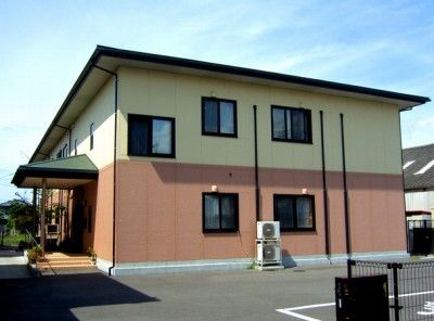 ゆったりとした建物外観
