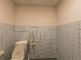 バリアフリー設計のトイレ空間