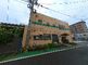 ゆったりとした街角の風景