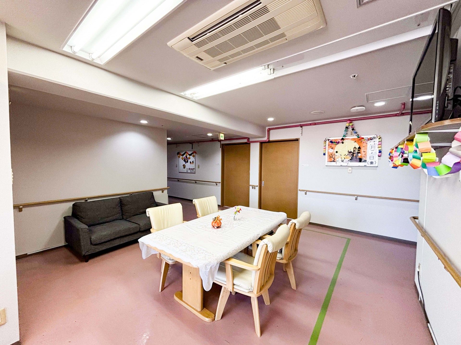 くつろぎの共有スペース