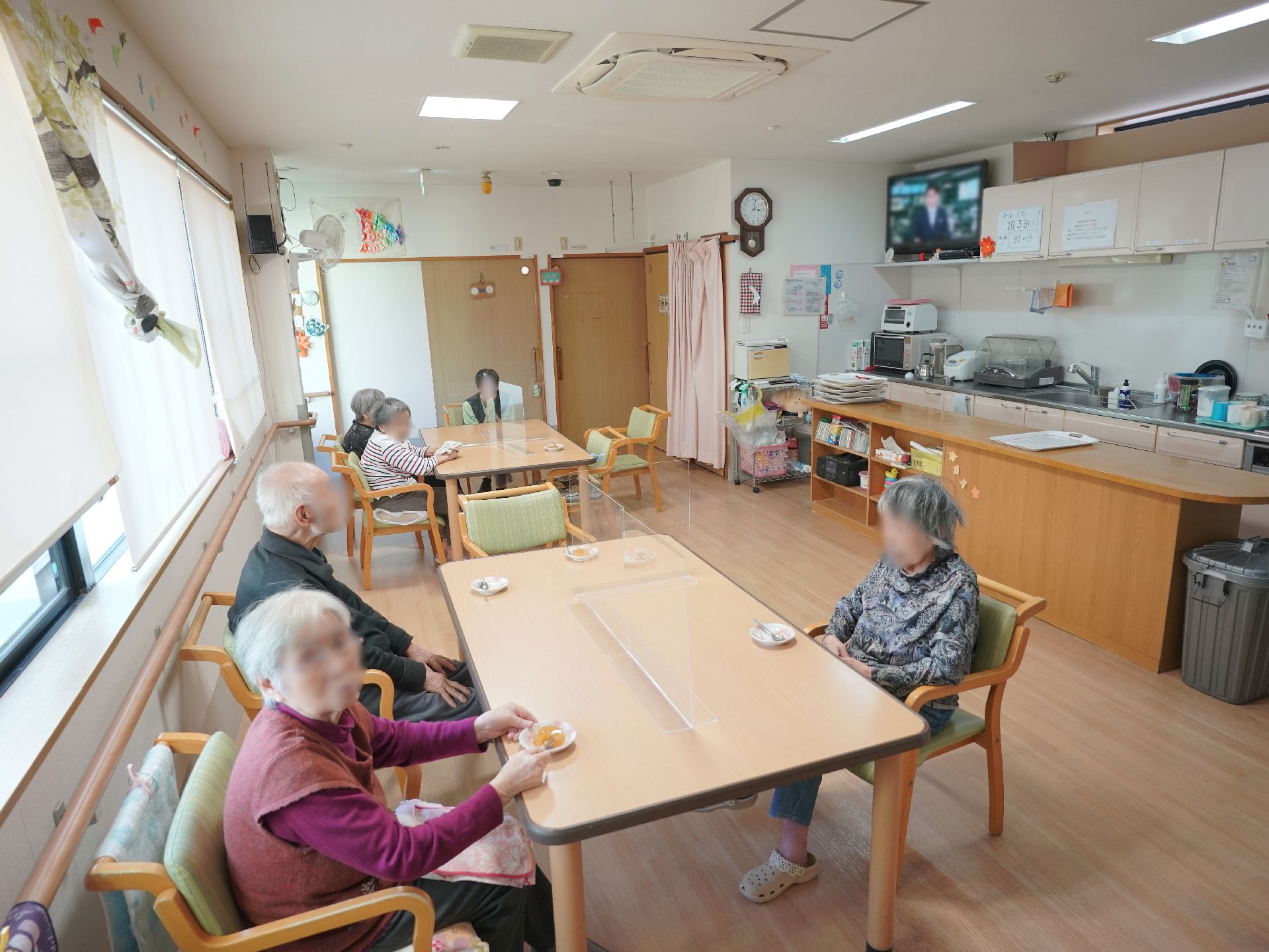 キッチンを併設したリビングダイニング