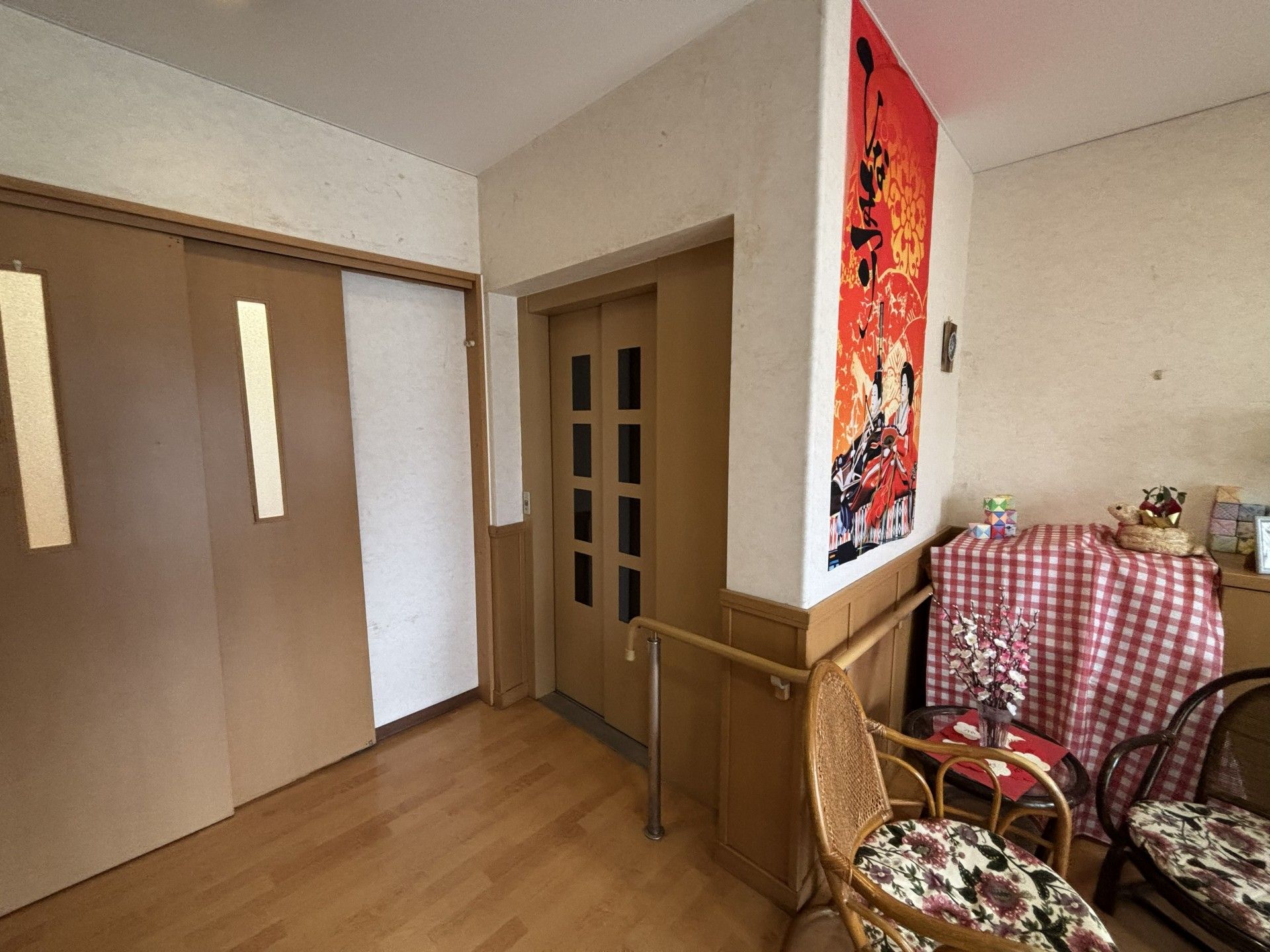 和風の装飾がある廊下