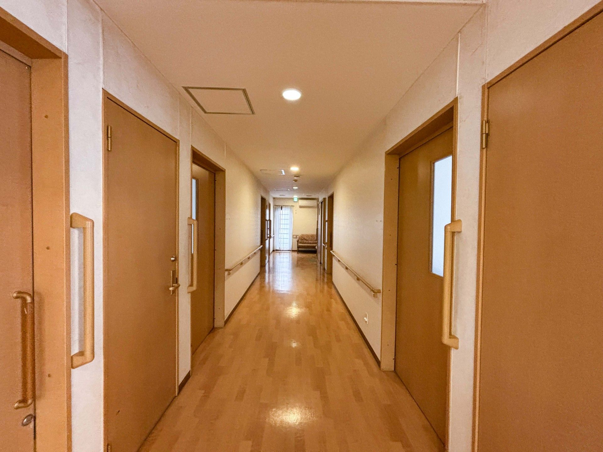 明るい廊下