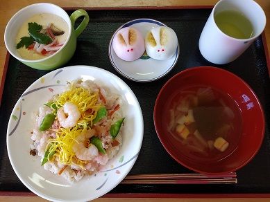 彩り豊かな食事セット