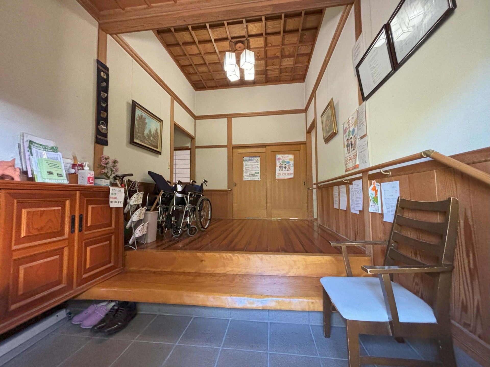 和風の落ち着いた玄関ホール