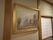 絵画が飾られた壁面