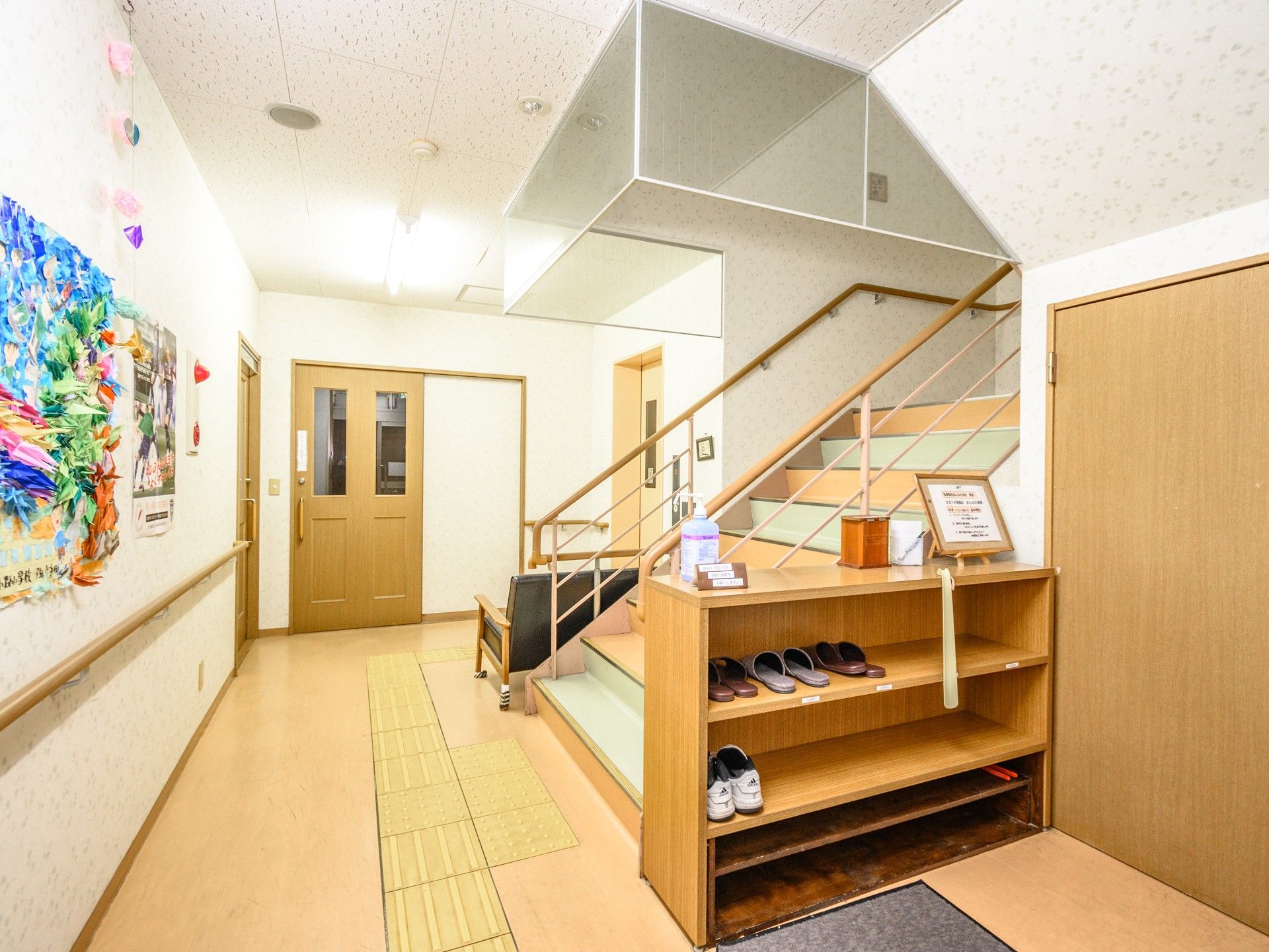 温かみのあるエントランスホール