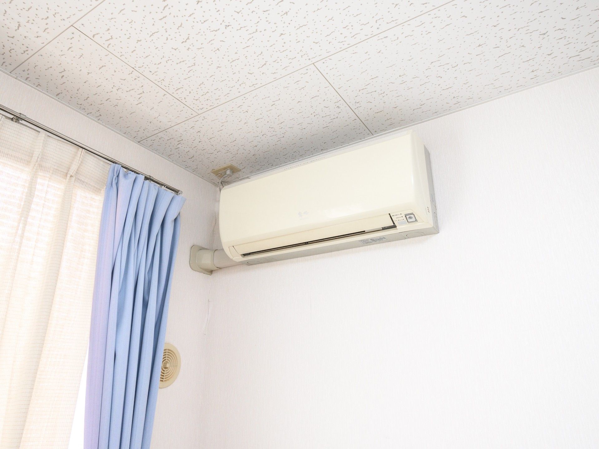 快適な室温を保つエアコン