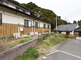 静かな住宅地にある施設