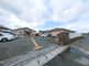 住宅街中の施設外観