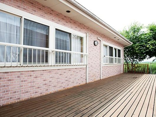 ウッドデッキのテラス