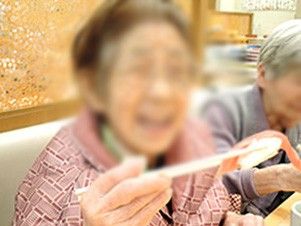 楽しそうな食事風景