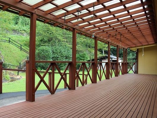 ウッドデッキ