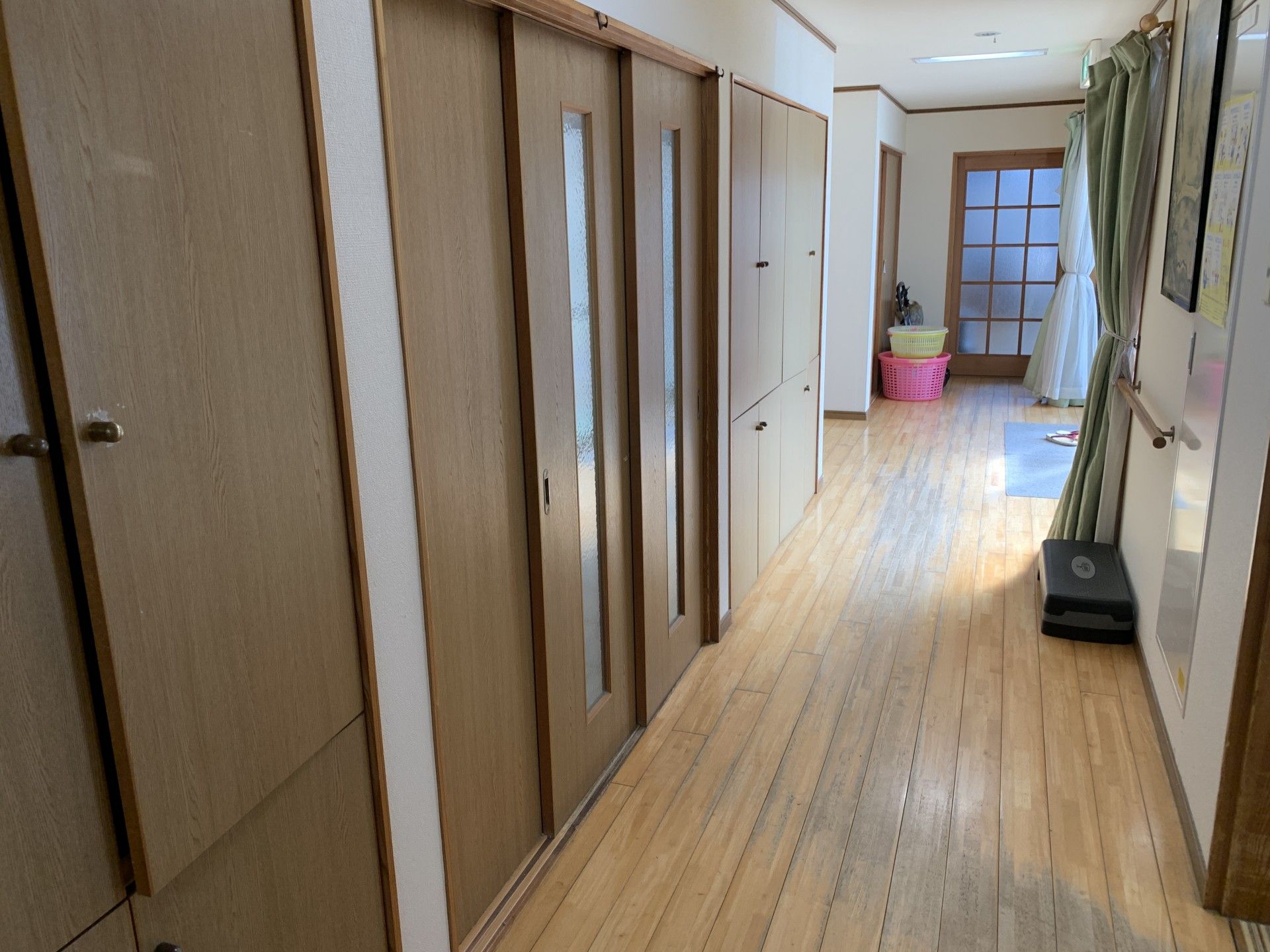 明るい廊下