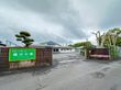 緑豊かな入口看板