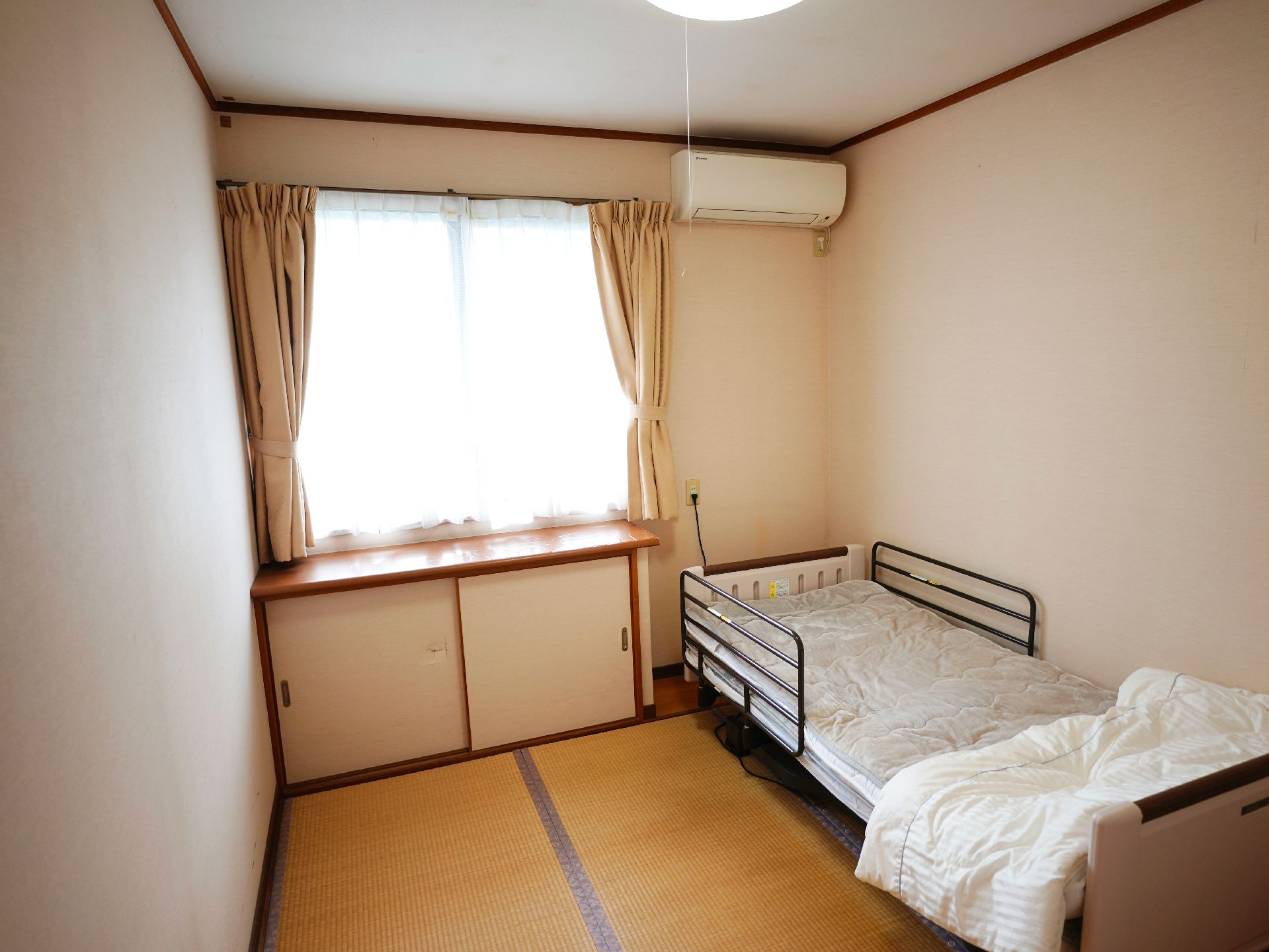 家具などを多く設置することのできる居室