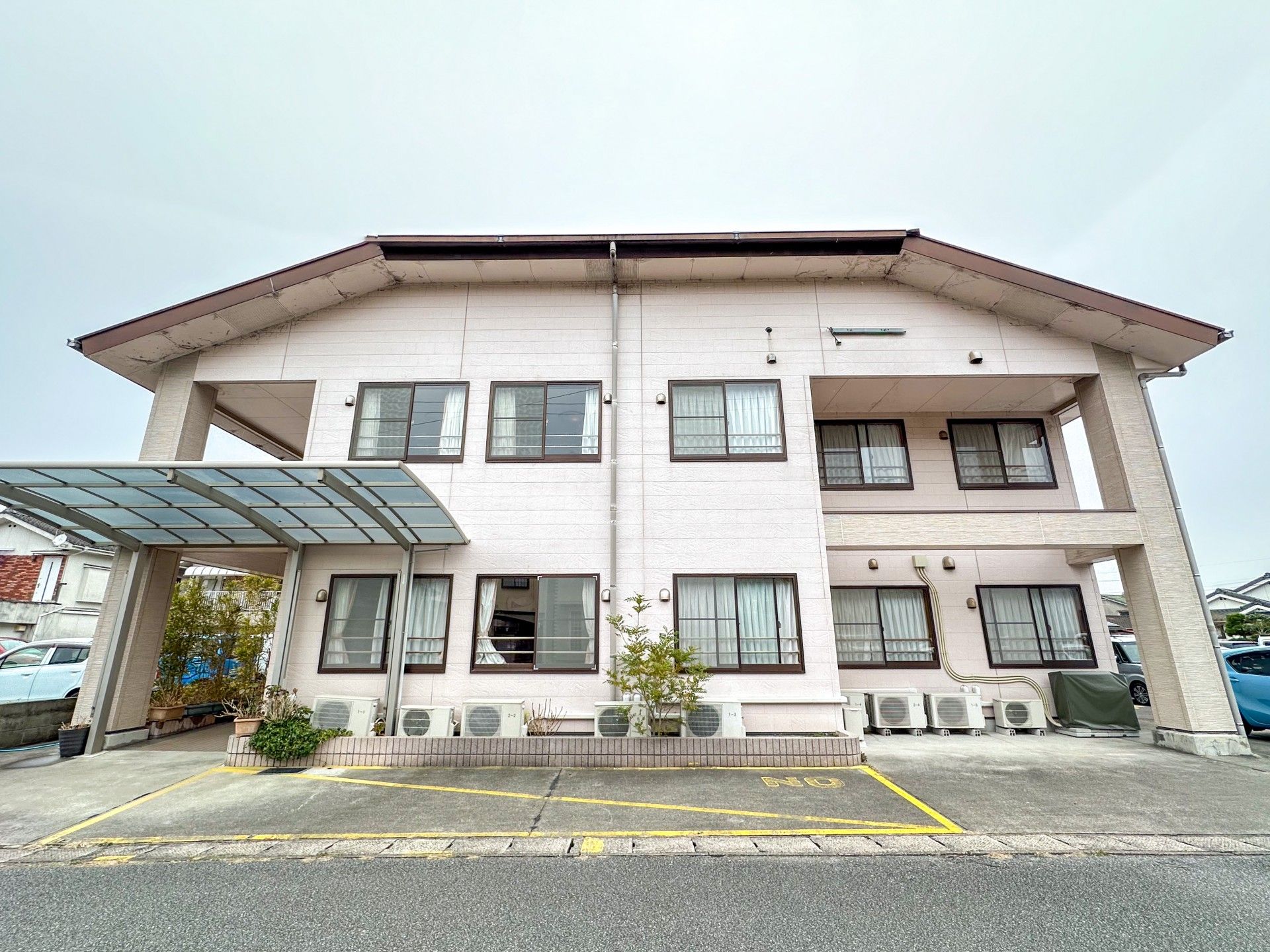 清潔な施設の外観