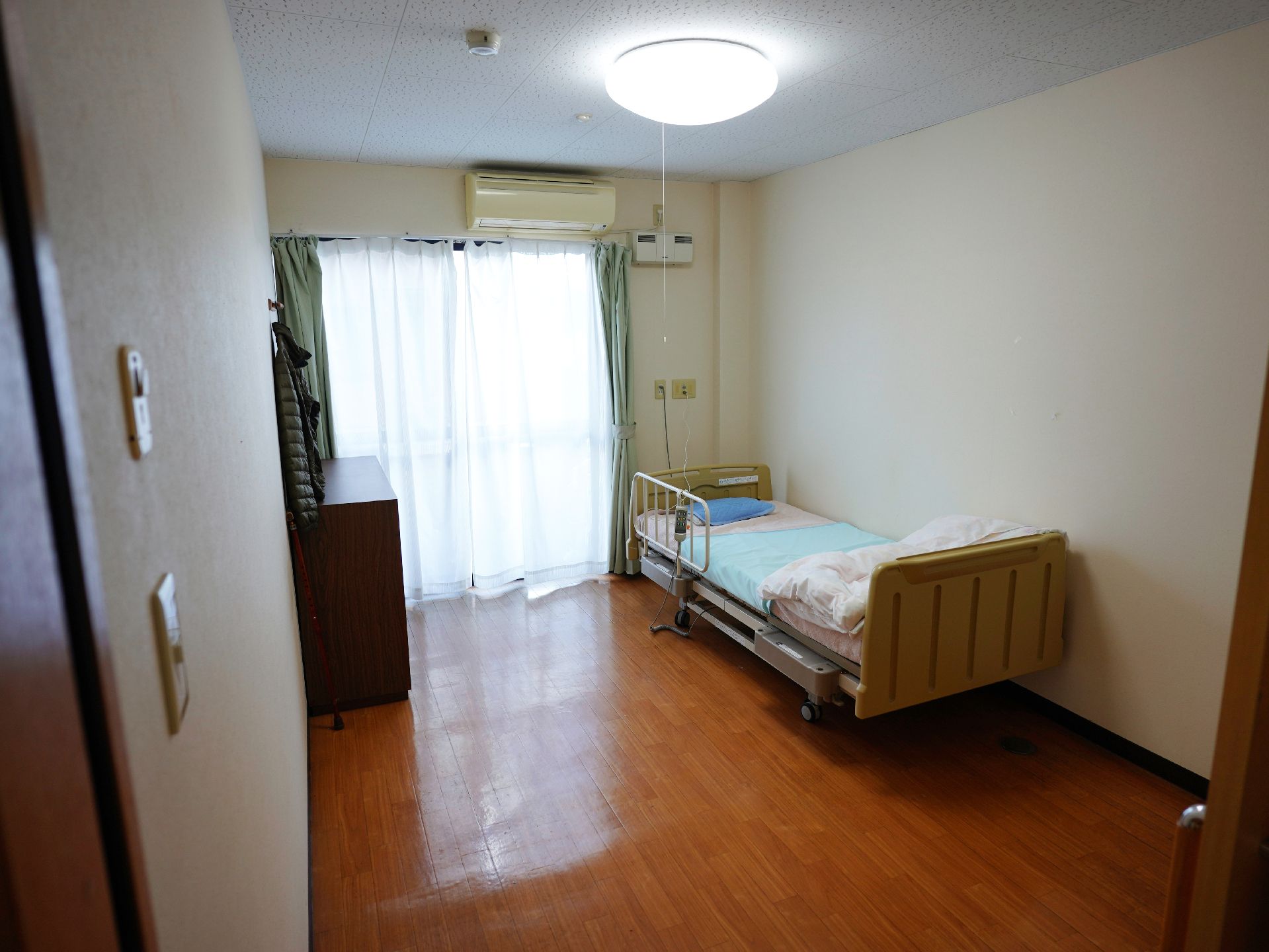 介護ベッドが設置されている居室