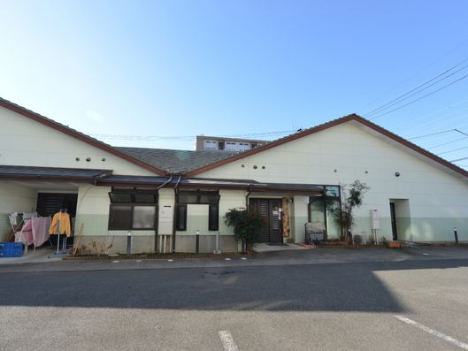 施設の外観2