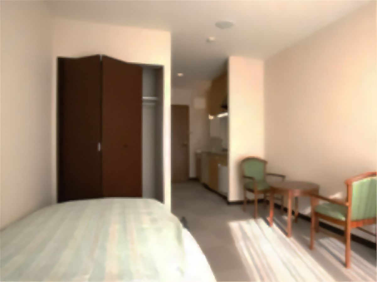 リバーサイドケア赤池の居室。一人での時間を楽しめる環境がございます。毎日を自分のために時間を割いていただけます。