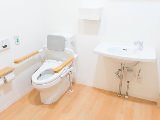 車椅子用のトイレ2