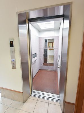 エレベーター