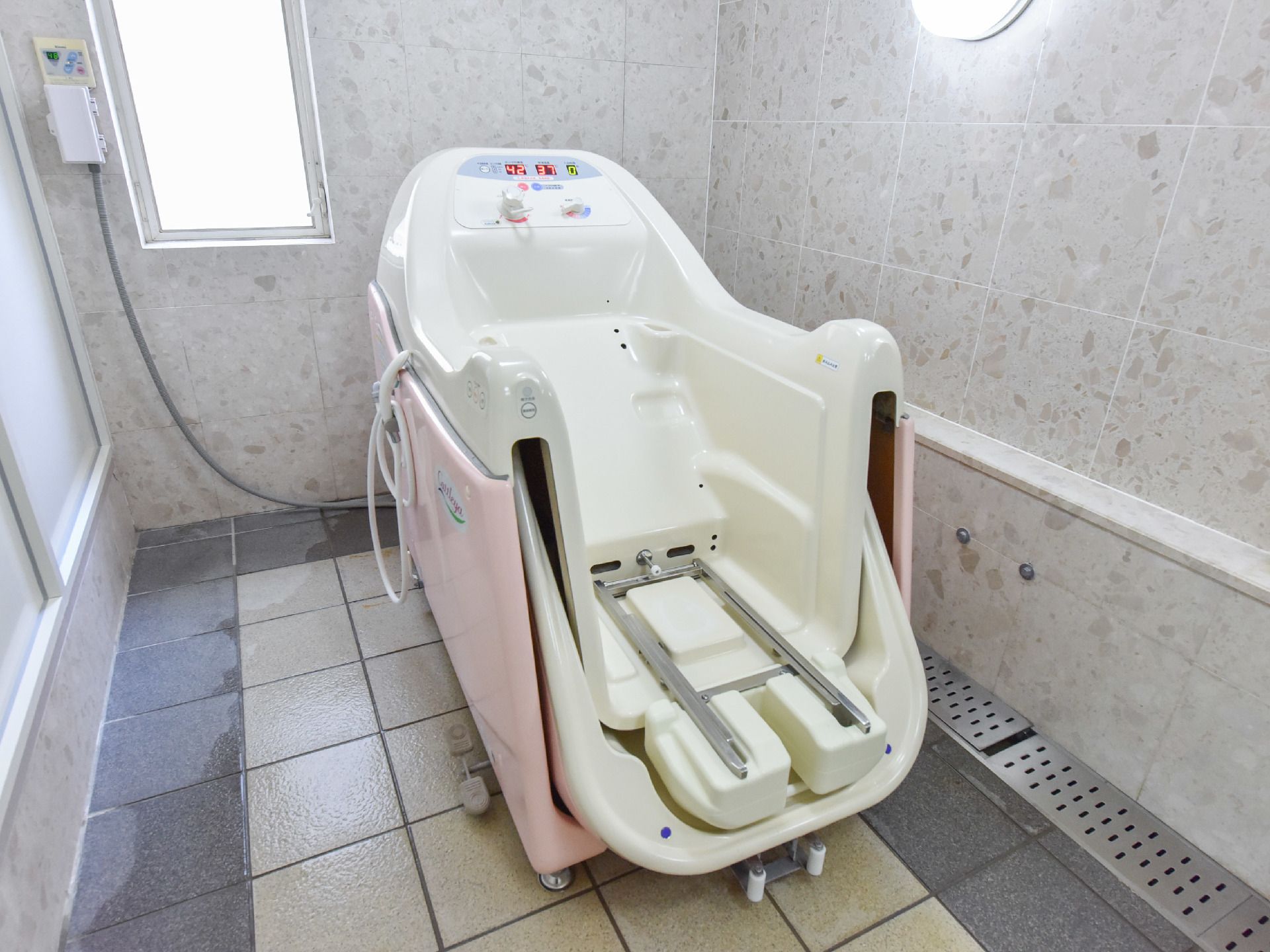 ジョイライフ藤が丘の日常。日々を楽しく、いきいきとお過ごしいただける環境をご用意しております。