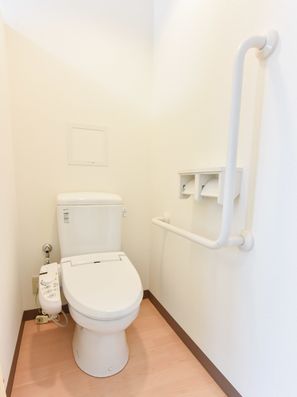 居室トイレ1