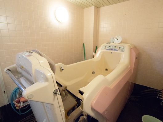 介護浴槽