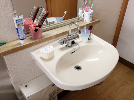 独立洗面台