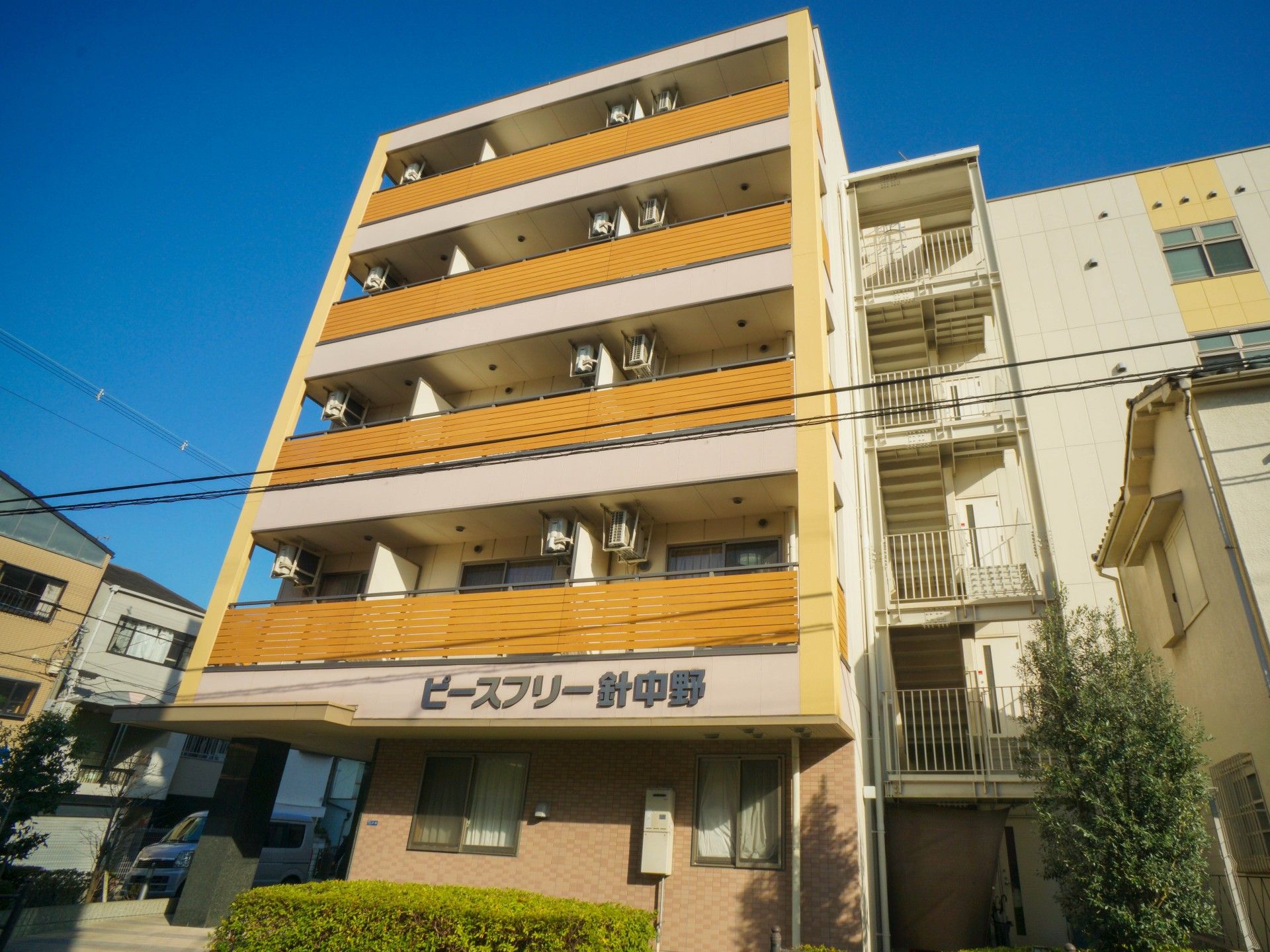 清潔感ある外観の居室