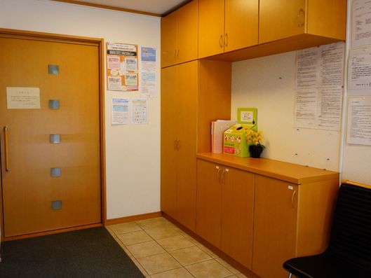 温か味のある玄関ホール