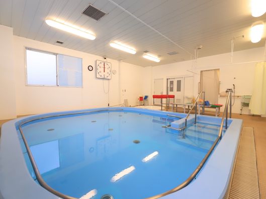 ウォーキングプール