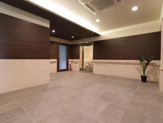 エントランスホール