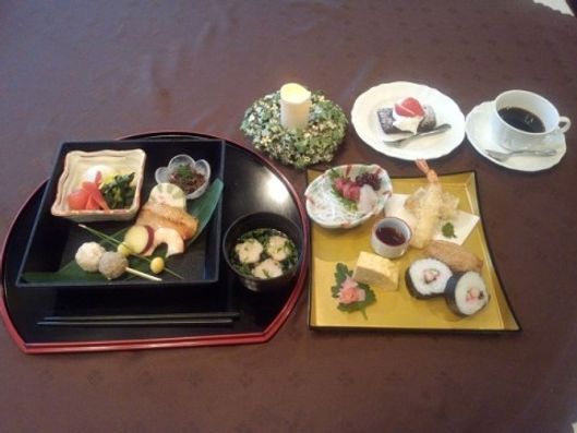 お食事