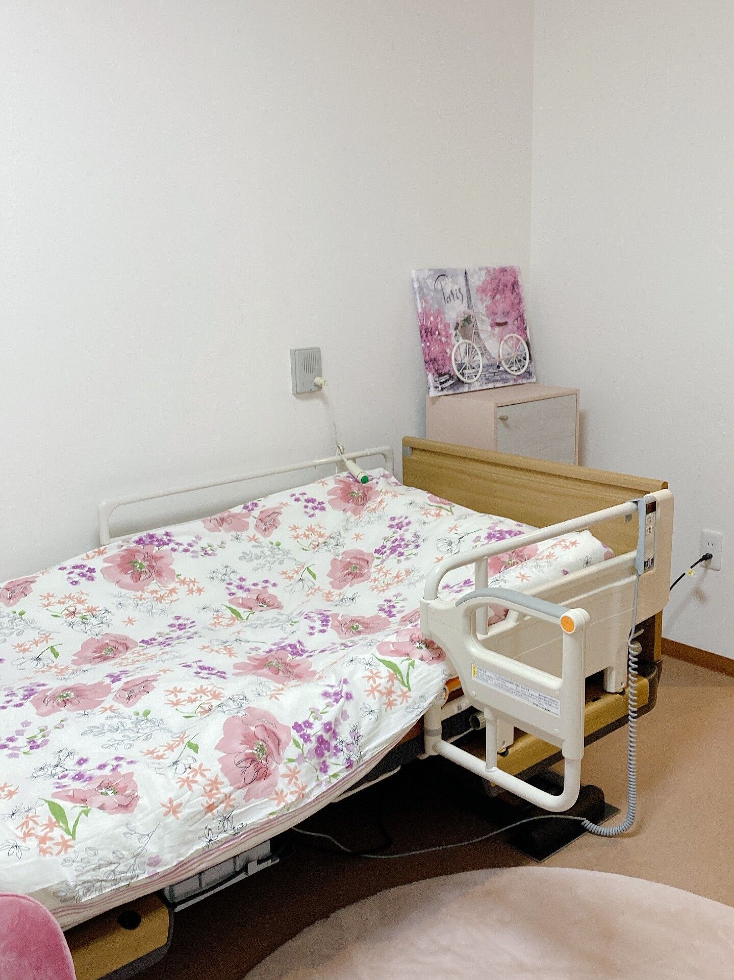 ライフコート堺 御陵前の居室。自分の生活を有意義にしていただける個室をご用意しております。車いすでのご利用が可能です。