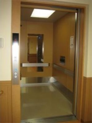 エレベーター
