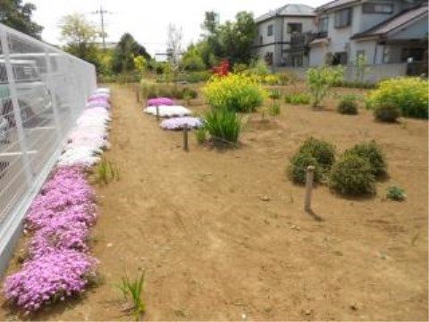 ニチイケアセンター堀崎のお散歩コース。陽の光を浴びながら、毎日外の空気を美味しく吸えるお散歩コースのご用意がございます。