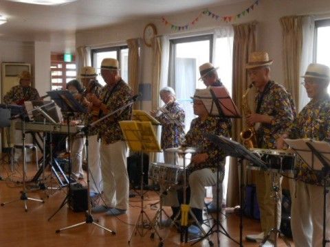 ニチイケアセンター幸手千塚のイベント。音楽や芸術鑑賞をするレクリエーションのご用意もございます。