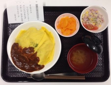 ニチイケアセンター所沢上安松の食事。栄養バランスを考慮したおいしいお食事を毎日出来たてでご提供しております。