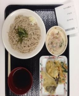 ニチイケアセンター所沢上安松の食事。季節に沿ったお食事を定期的にご提供しております。