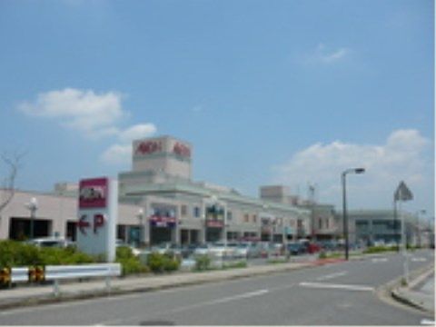 ニチイケアセンター成田のショッピングセンター。日々の生活をより快適にしていただける環境が近隣にございます。
